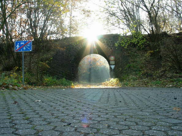 Eisenbahnbrcke an der Waldstrae (Herbst 2003)